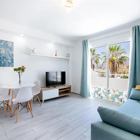 475 B Island Village Sea View Pool Terrace Appartement *